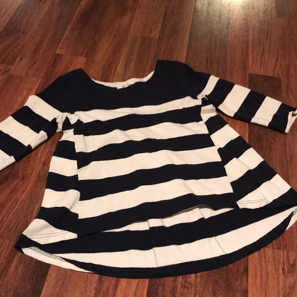 Women’s top.